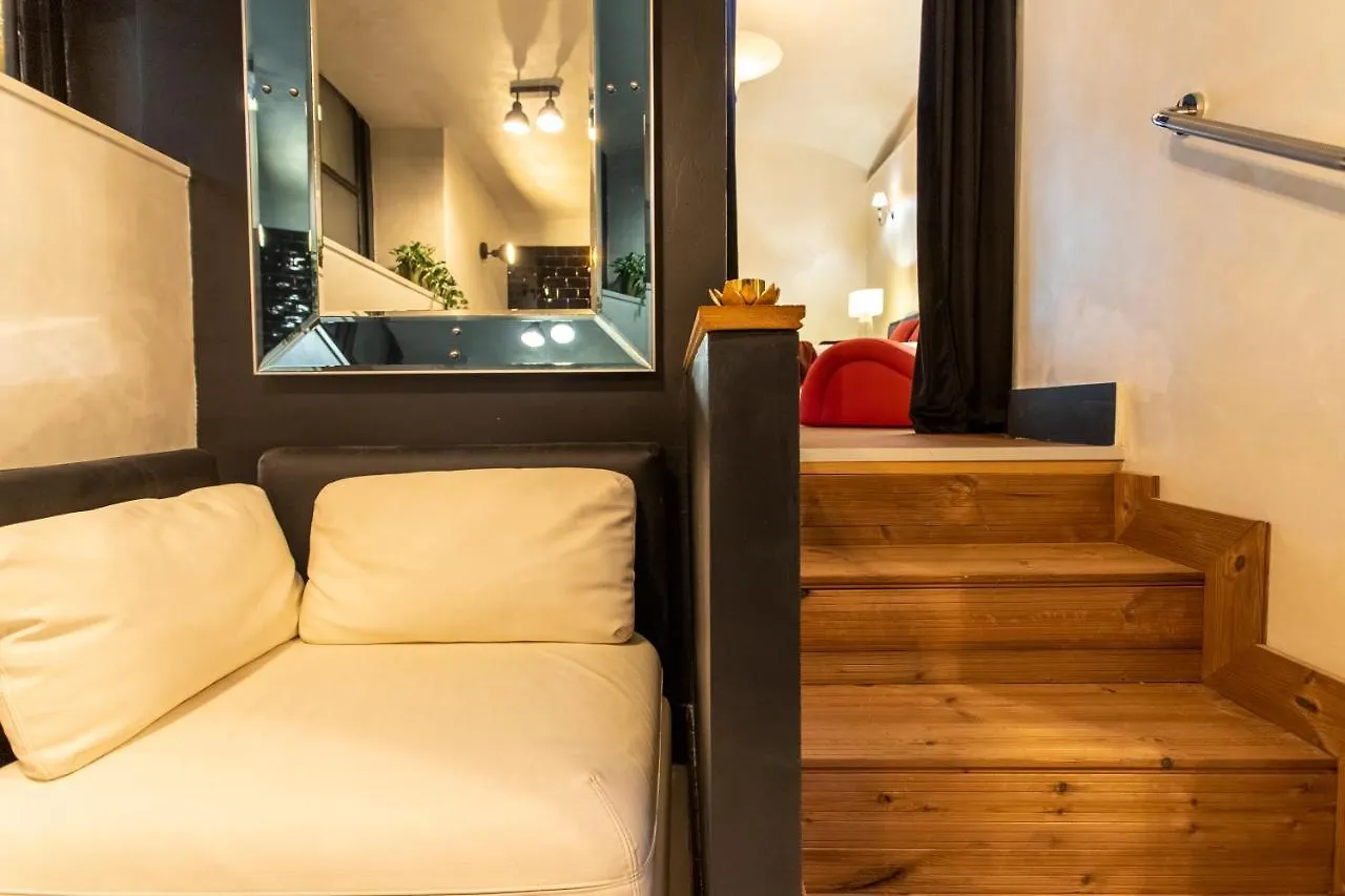 Apartment Cloe - Hidden Suite Rome Italy