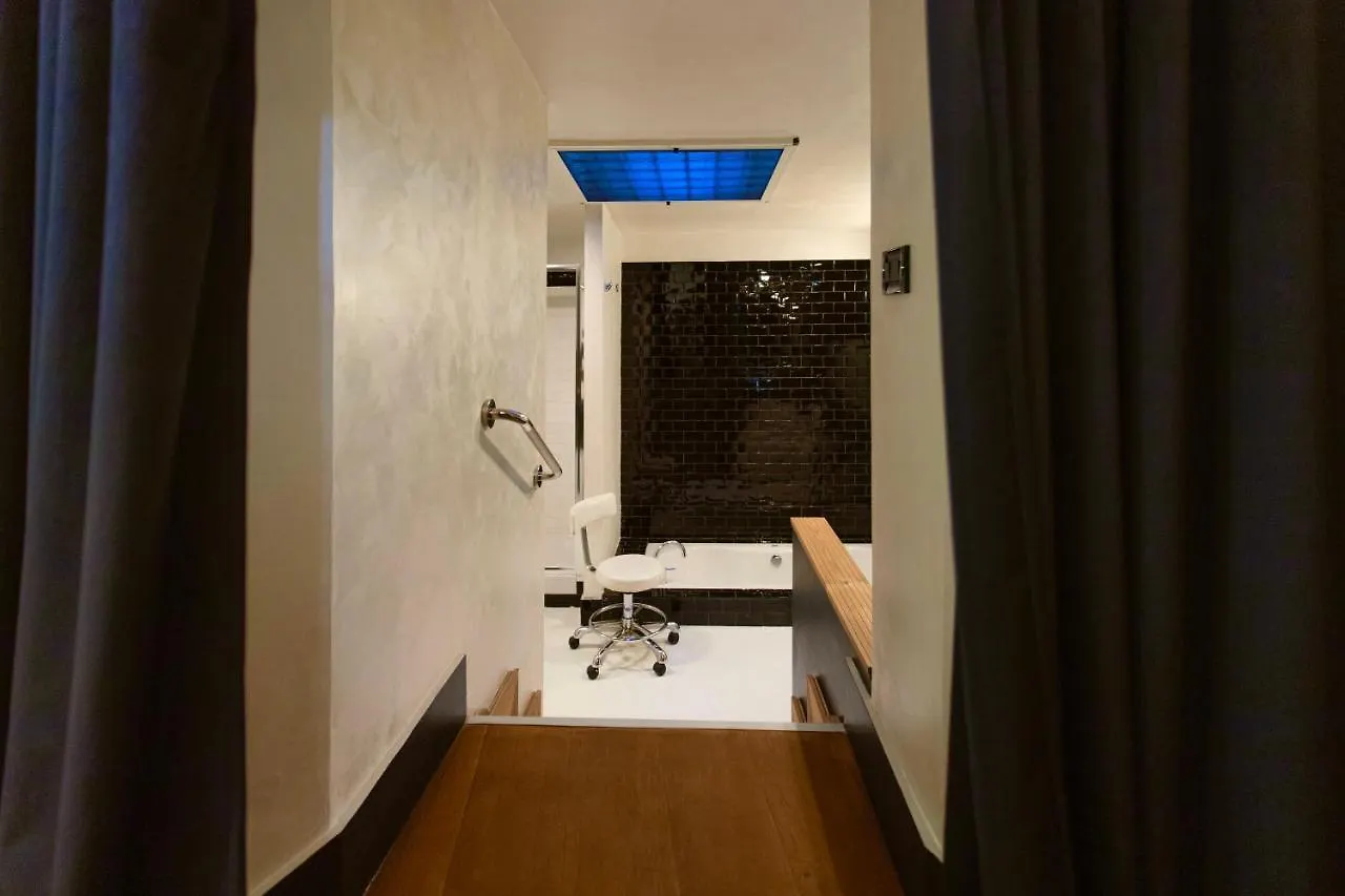 Cloe - Hidden Suite Rome Apartment